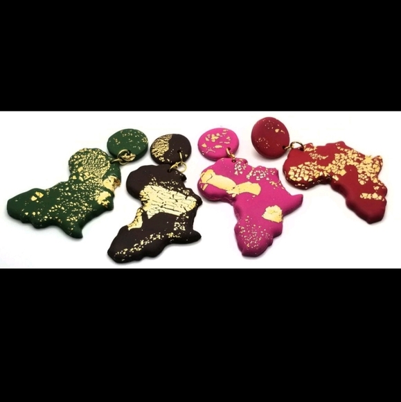 Earth Green Africa Earrings - Picture 3 of 4